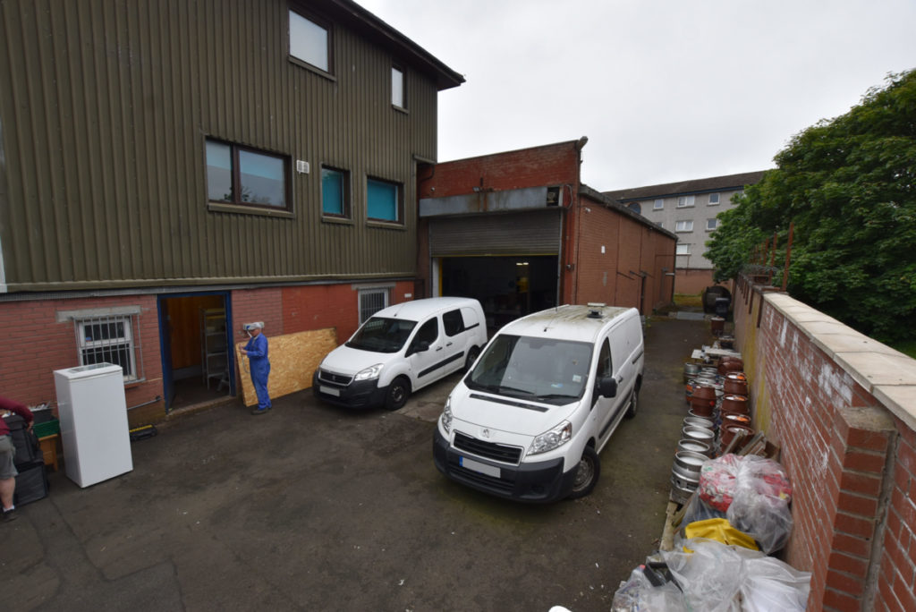 Industrial Unit With Secure Yard To Let – Grangmeouth