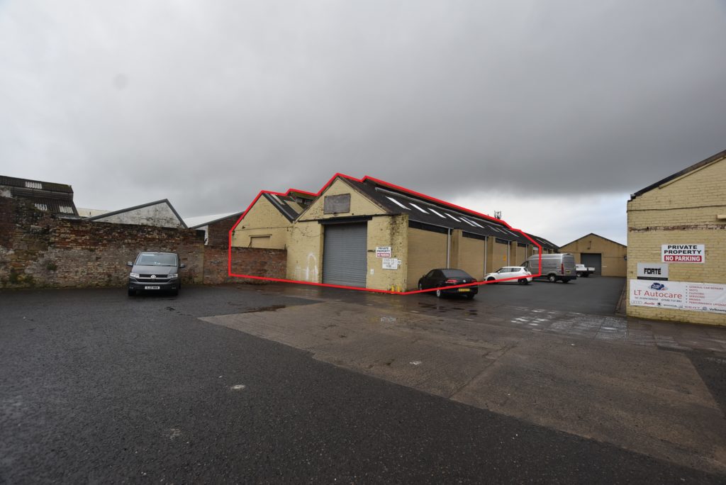 Large Industrial Unit To Let – Falkirk