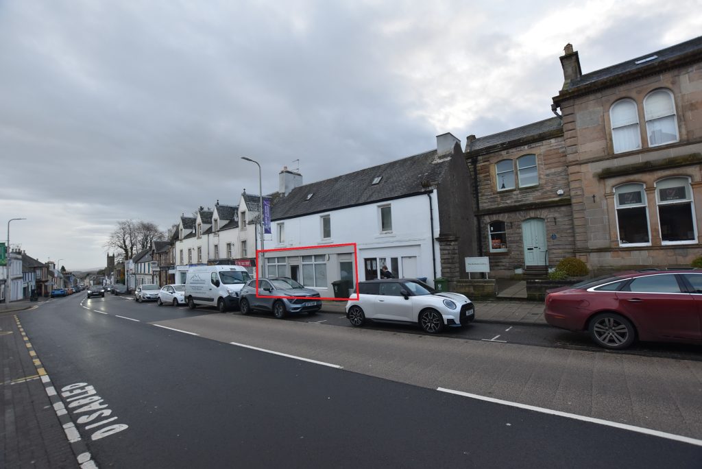 Prime Retail Unit To Let – Auchterarder