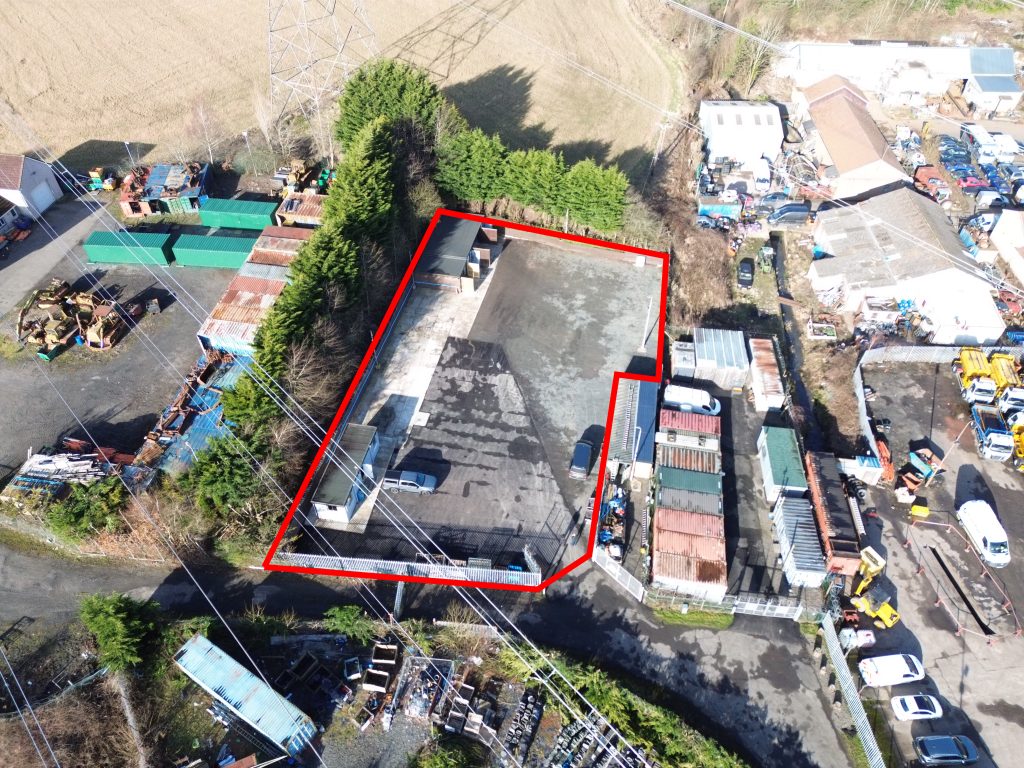 Large Secure Yard To Let – Plean