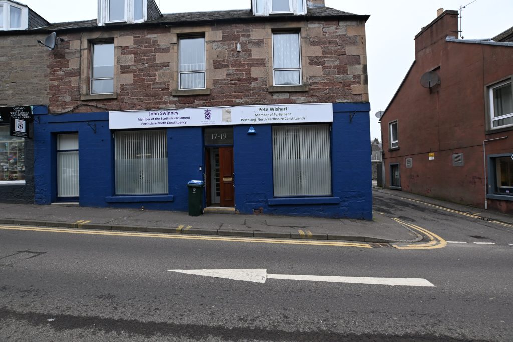 Prominent Office/Retail Unit To Let – Blairgowrie