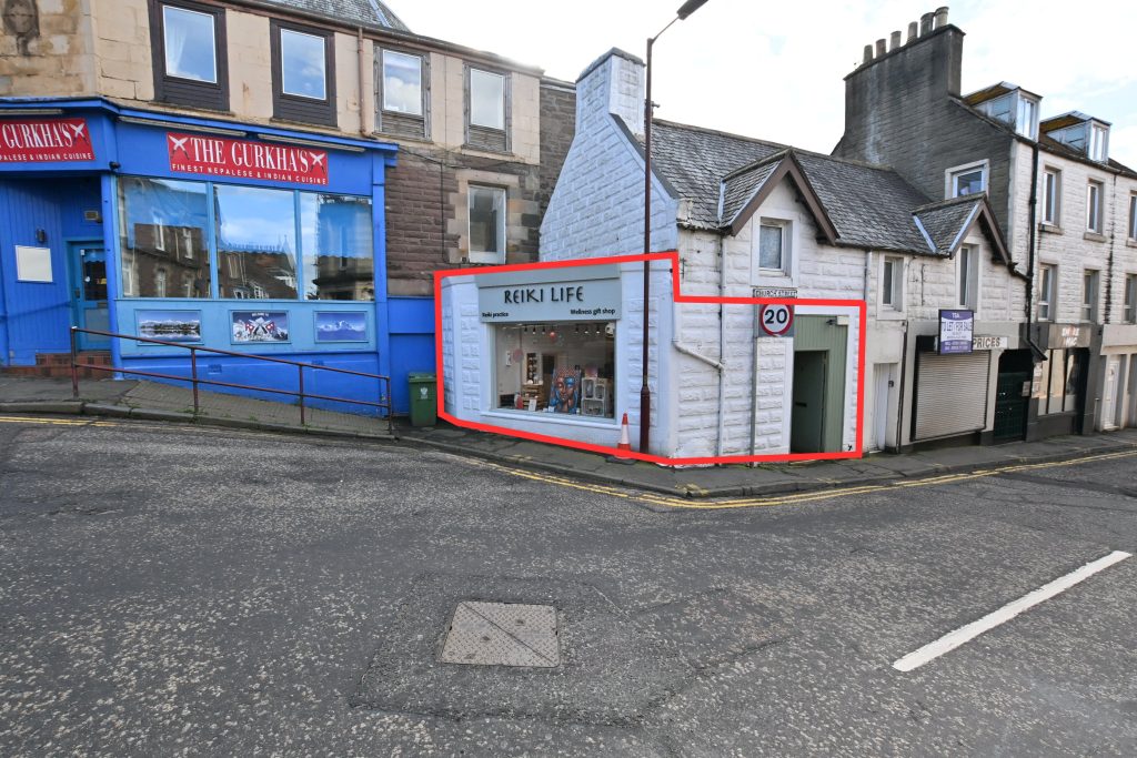 Retail Unit For Sale – Crieff