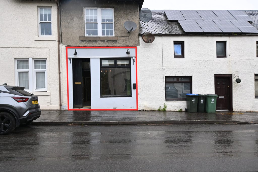 Prime Restaurant/Retail Unit/Salon For Sale – Stanley
