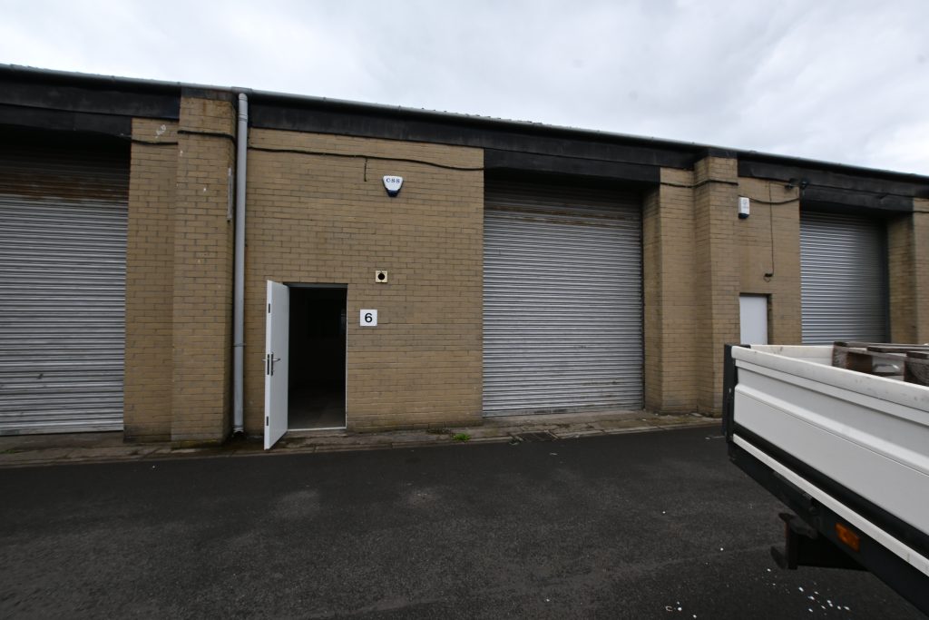 Prime Industrial Unit To Let – Bankside, Falkirk